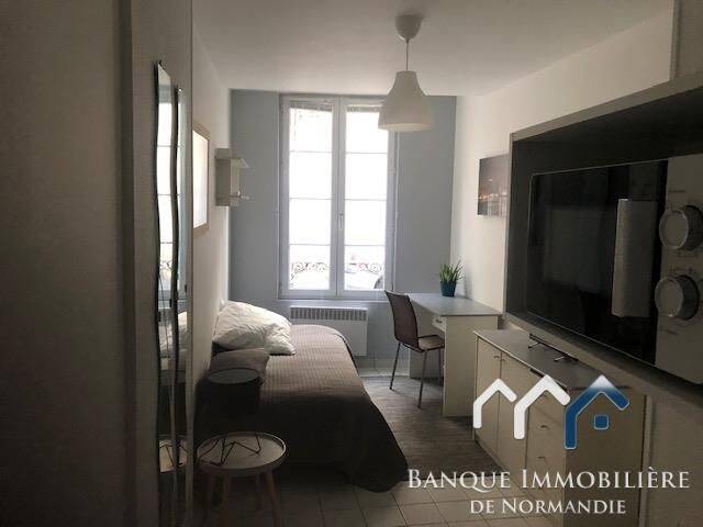 Appartement 1 pièce 17 m² · à Caen · 16,8 m² · 441 €