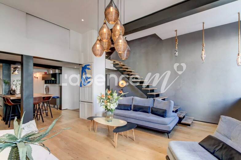 Loft à vendre 450 000 € 3 pièces 3 chambres 118 m² Étage 1/2 Parc Impérial Nice 06100