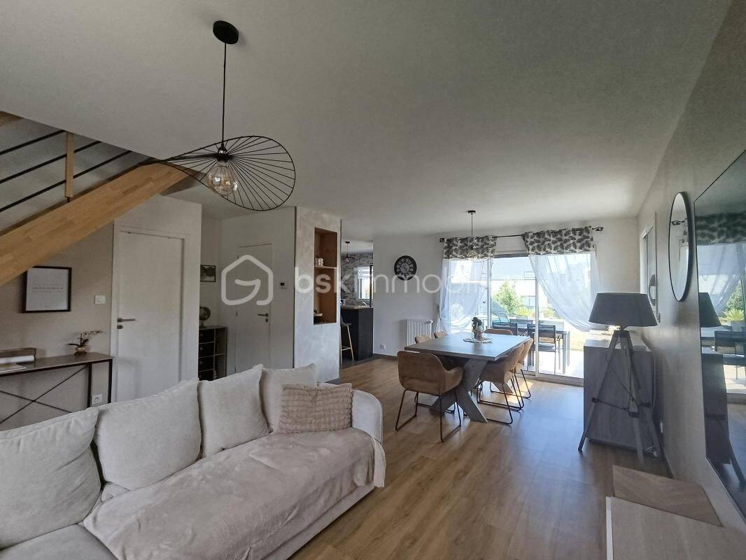 Maison 5 pièces 107 m² · à Romillé · 107 m² · 333 700 €