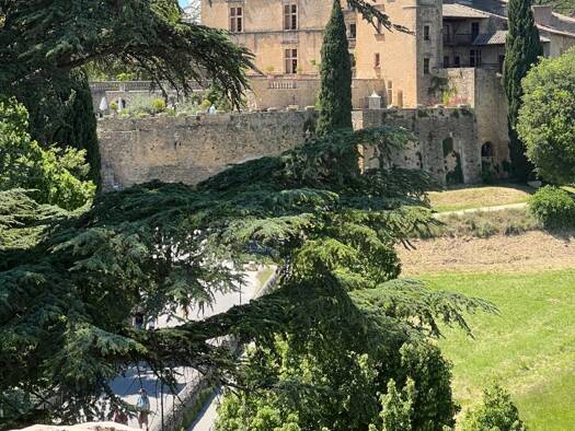 Duplex à vendre 349 000 € 1 chambre 55 m² Étage 2/3 Lourmarin 84160