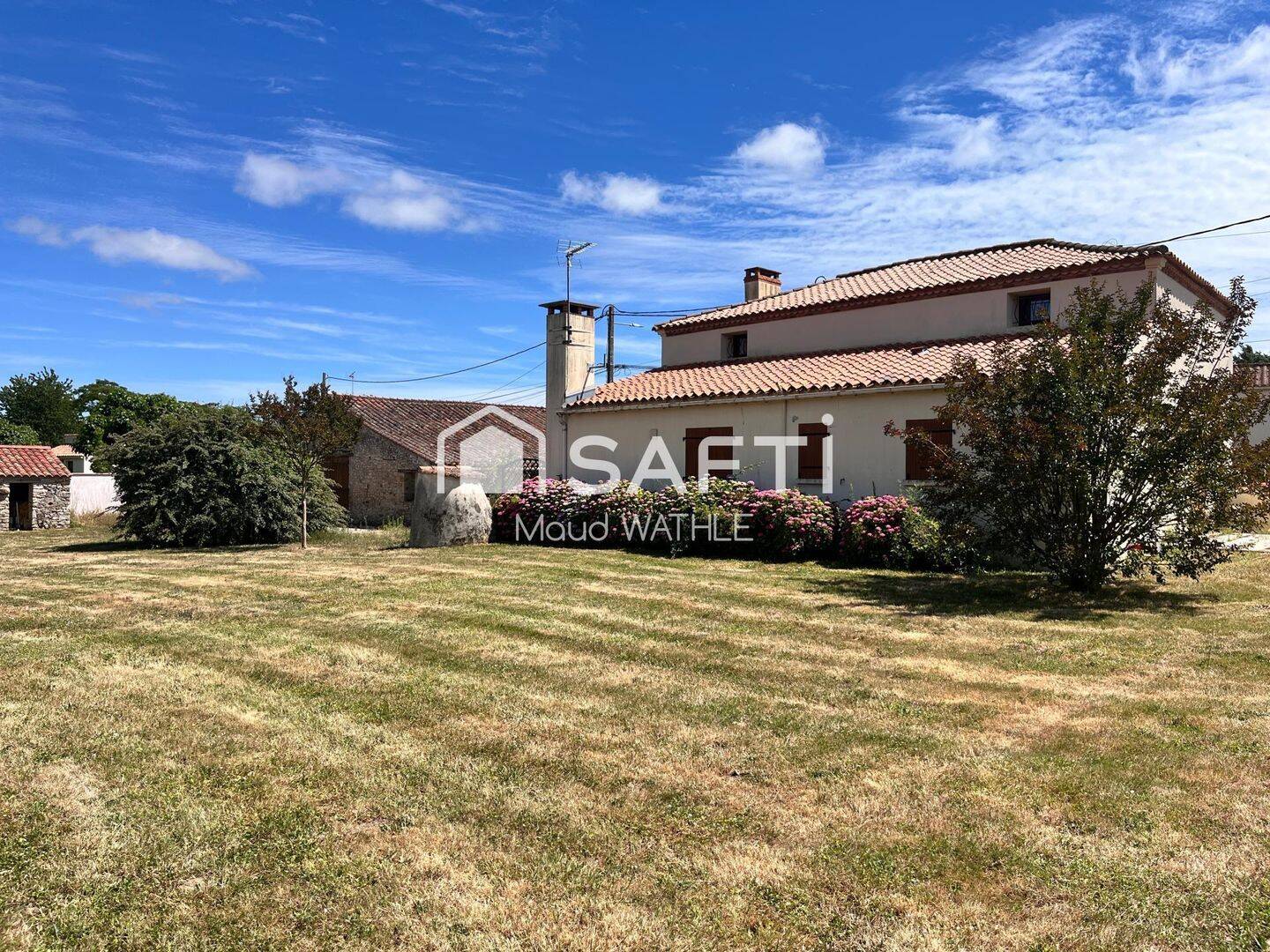 Maison 5 pièces 133 m² · à Saint-Hilaire-la-Forêt · 133 m² · 356 000 €