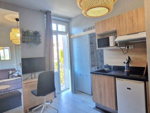 Appartement à louer - logement étudiant 410 € 1 pièce 15 m² Étage 2/4 Les Roches Chamalières 63400