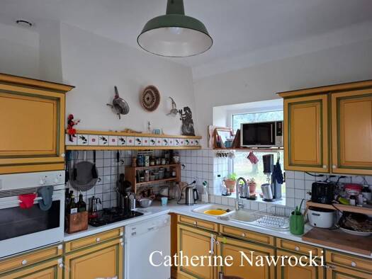 Maison à vendre 281 000 € 6 pièces 4 chambres 147 m² 600 m² de terrain Saint-Étienne-les-Orgues 04230