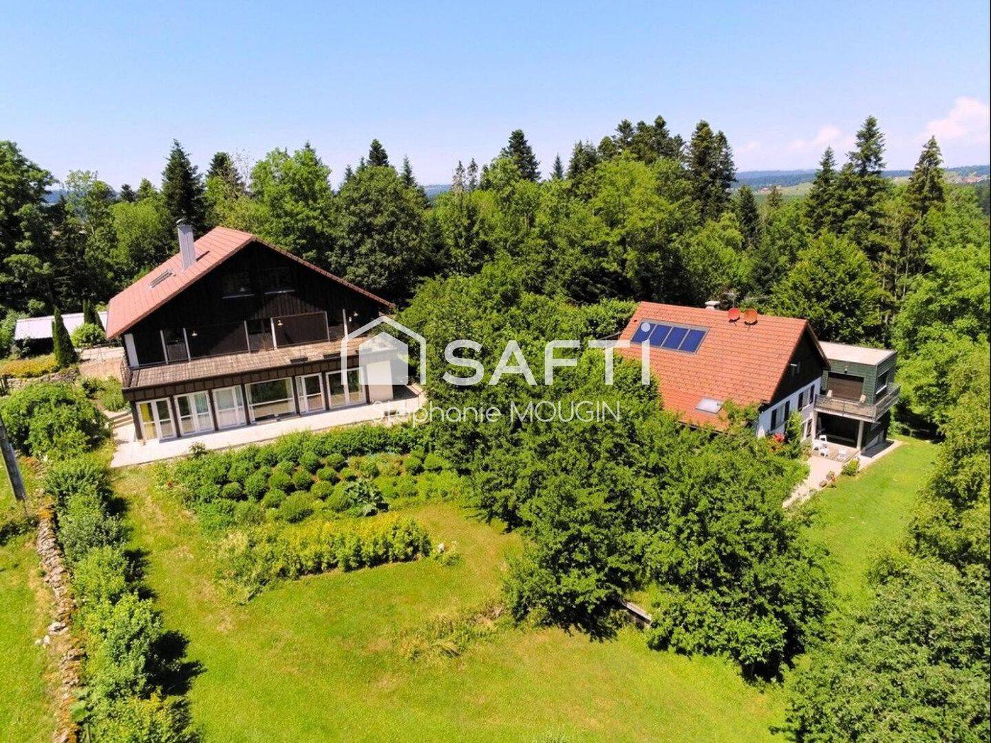 Maison 20 pièces 805 m² · à Le Russey · 805 m² · 1 359 000 €