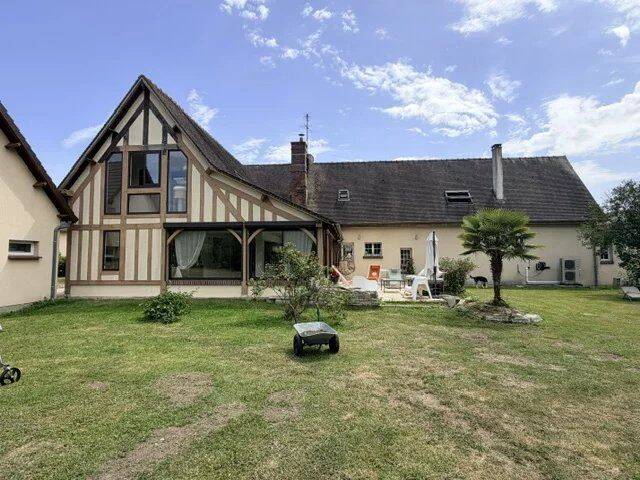 Maison 7 pièces 247 m² · à Gravigny · 247 m² · 439 000 €