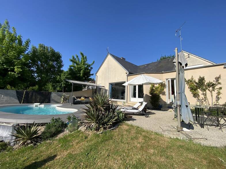 Maison à vendre 409 500 € 6 pièces 4 chambres 155 m² 2 585 m² de terrain Houdan 78550