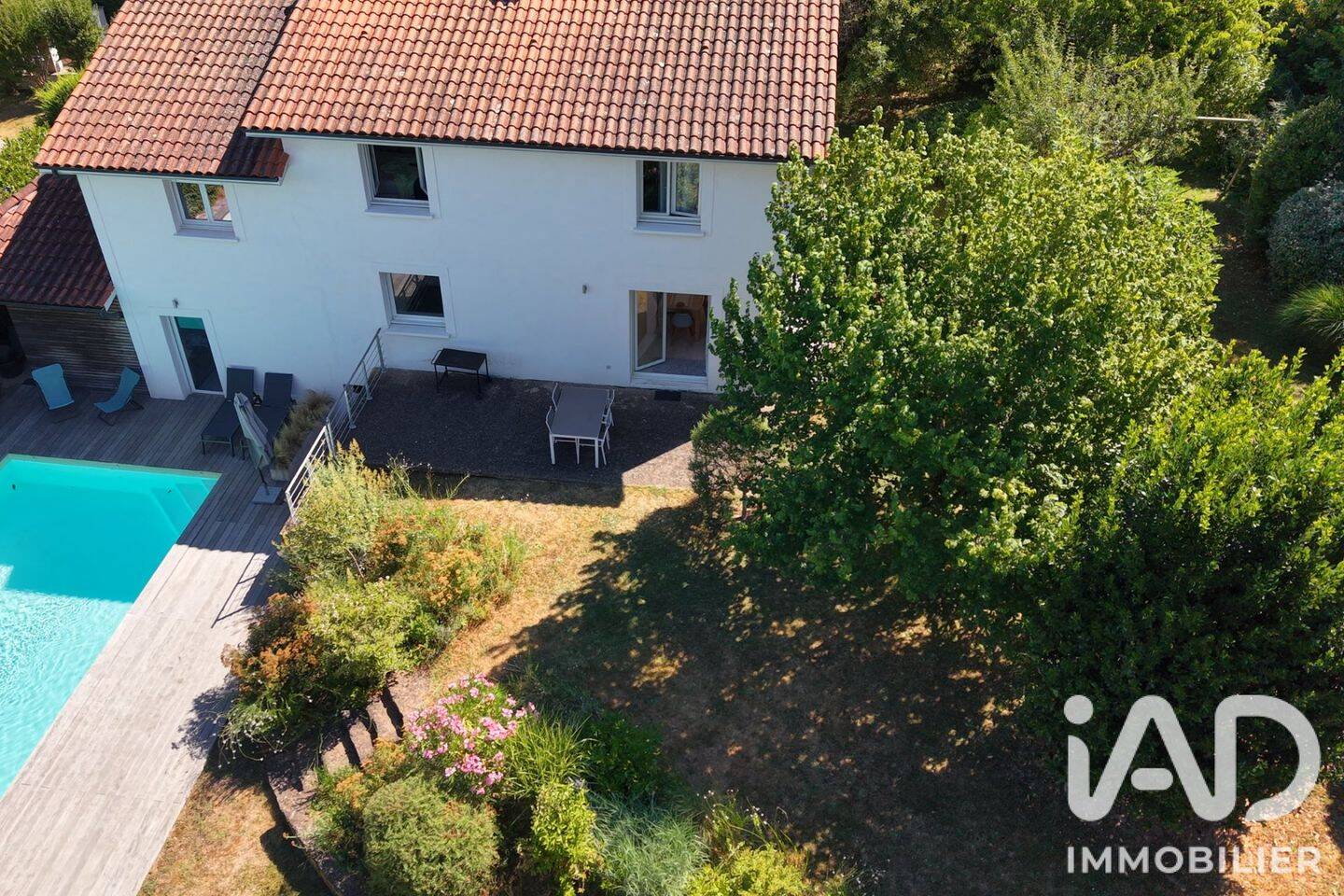 Maison 7 pièces 167 m² · à Lozanne · 167 m² · 655 000 €