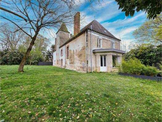 Maison à vendre 1 299 000 € 17 pièces 10 chambres 407 m² 12 000 m² de terrain Bréquigny Rennes 35200