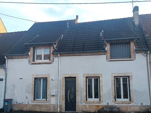 Maison à vendre 103 000 € 5 pièces 3 chambres 95 m² Centre Ville Saint-Amand-Montrond 18200