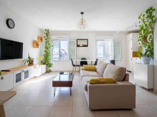 Appartement à louer 1 100 € 2 pièces 1 chambre 45 m² Étage 2/2 Vémars 95470