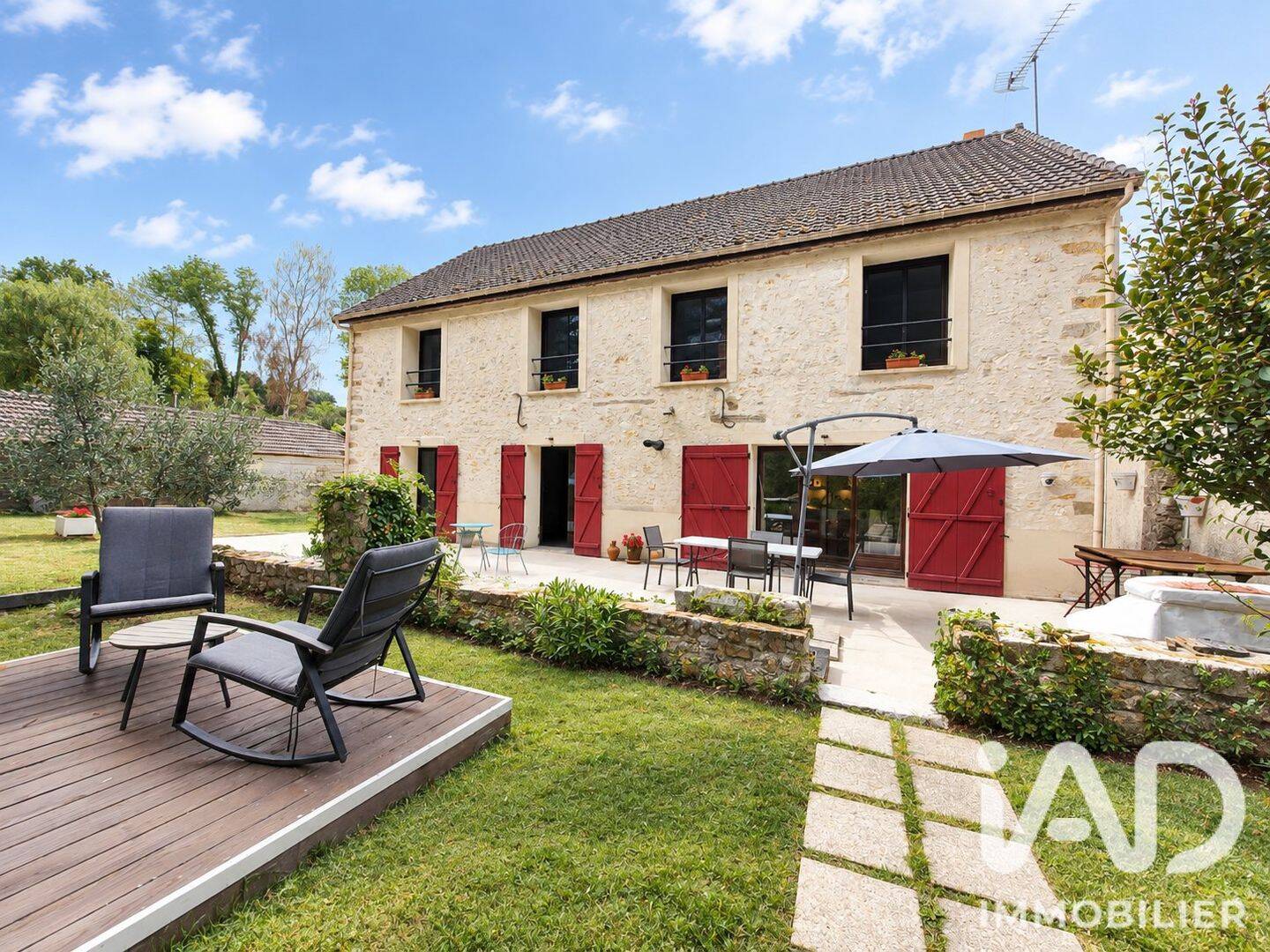 Maison 6 pièces 211 m² · à Villeneuve-la-Lionne · 211 m² · 315 000 €