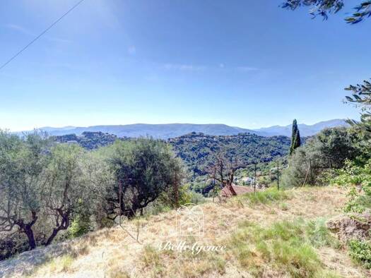 Terrain constructible à vendre 230 000 € 1 500 m² de terrain Aspremont 06790