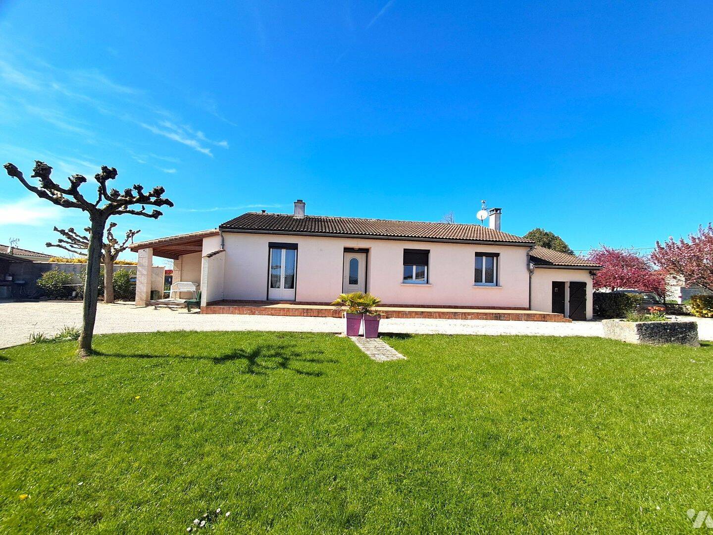 Maison 5 pièces 113 m² · à Thors · 113 m² · 183 750 €