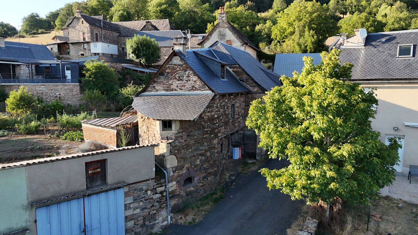 Maison 3 pièces 80 m² · à Castelnau-de-Mandailles · 80 m² · 29 000 €