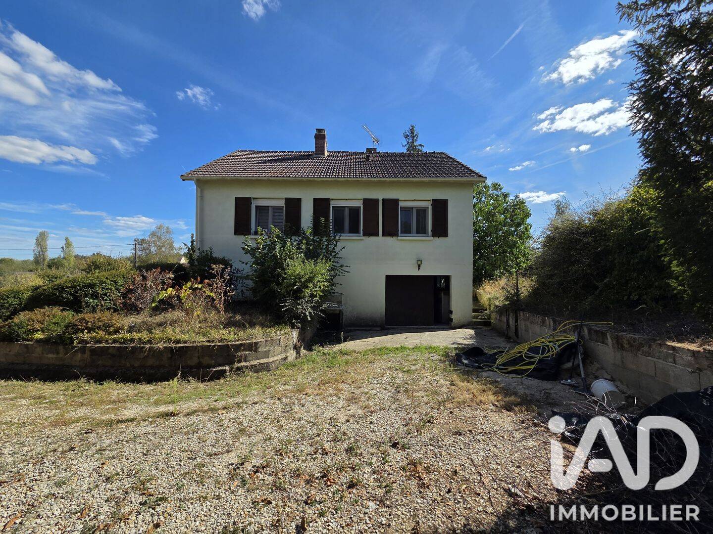 Maison 6 pièces 120 m² · à Cornant · 120 m² · 185 000 €