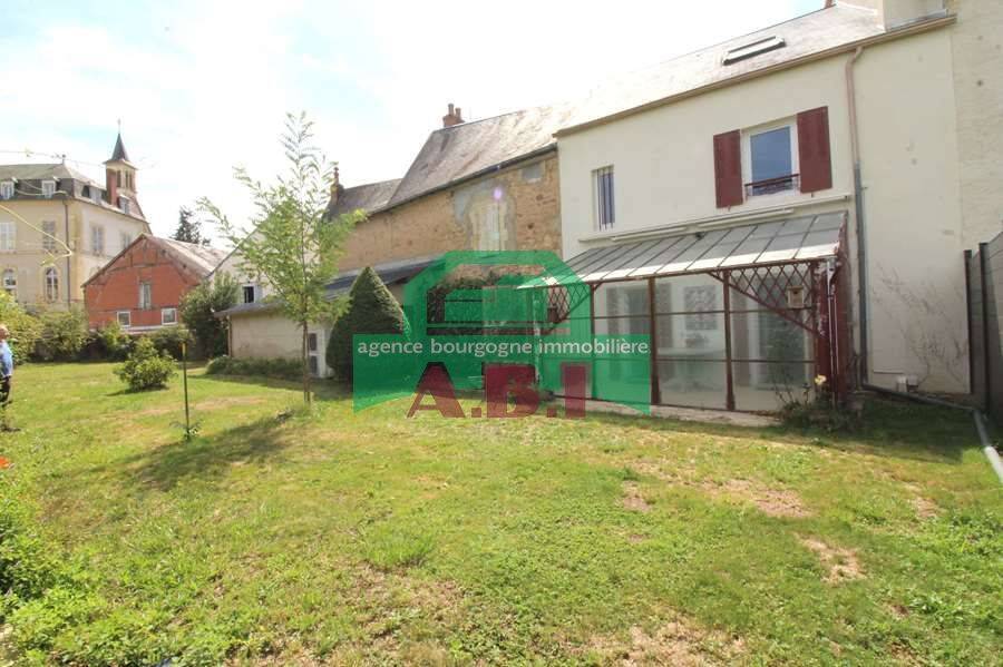 Maison 5 pièces 110 m² · à Saint-Saulge · 110 m² · 109 000 €