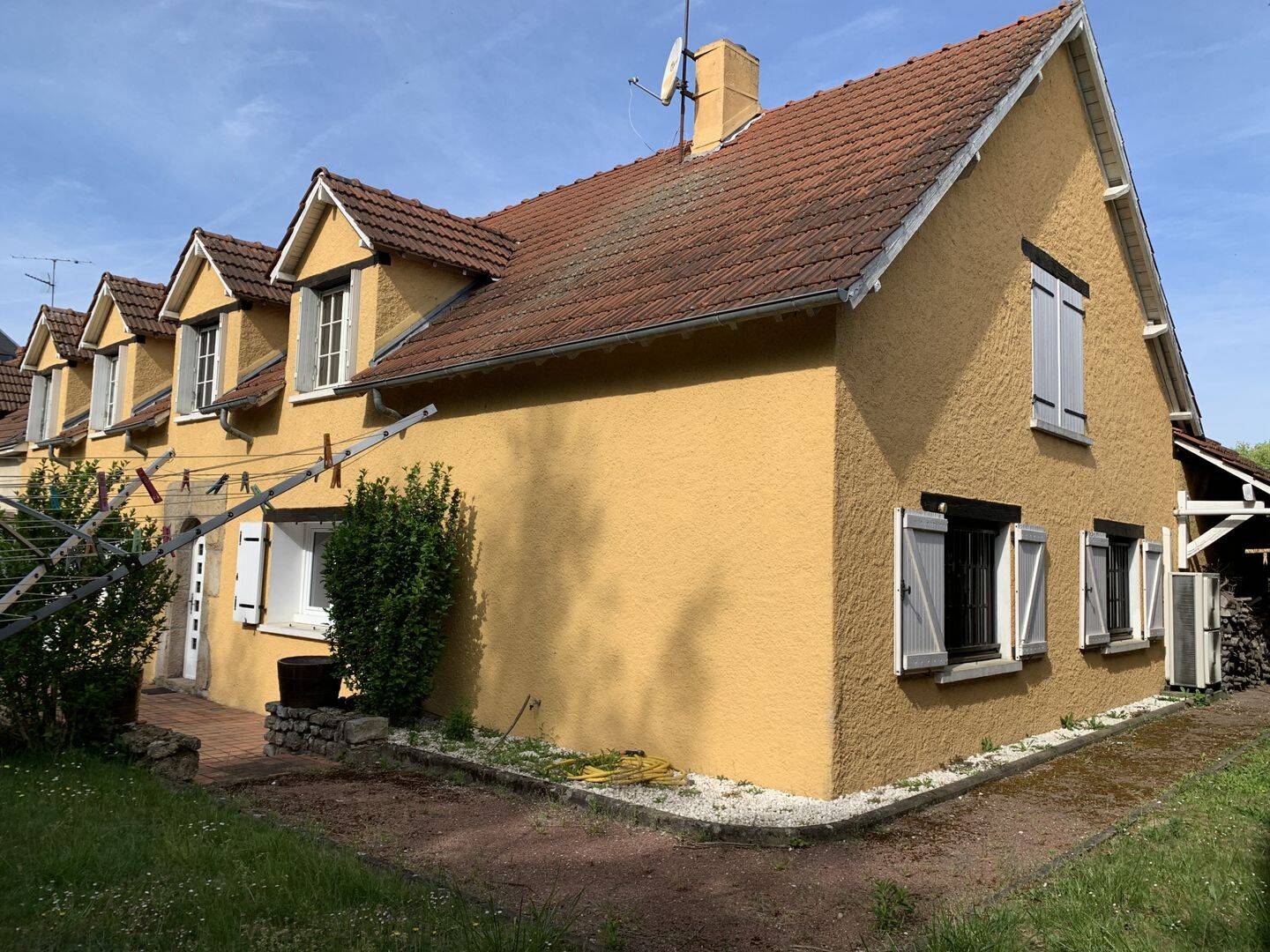 Maison 5 pièces 175 m² · à Saint-Jean-de-la-Ruelle · 175 m² · 312 000 €