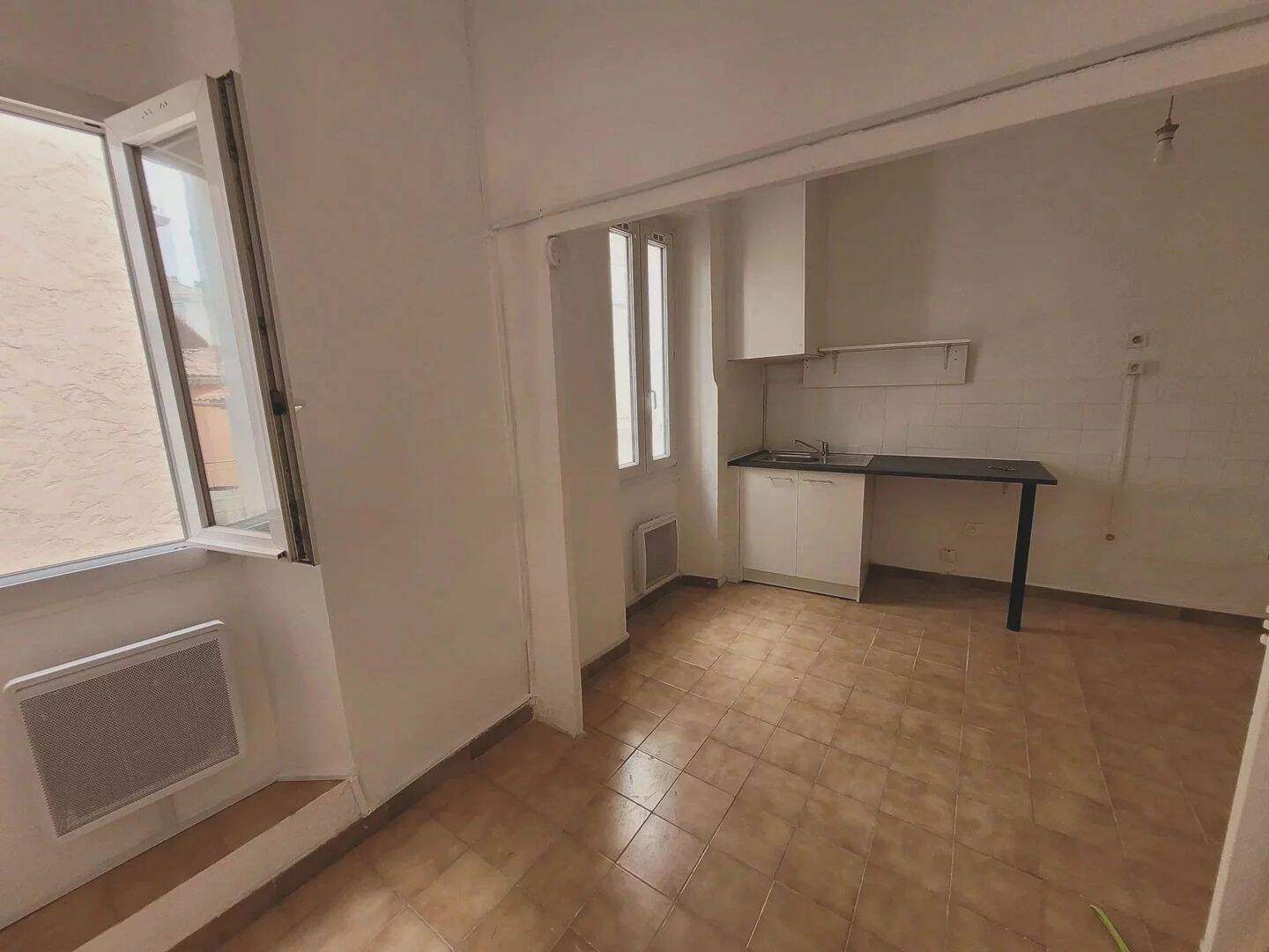 Appartement 3 pièces 33 m² · à Aubagne · 32,8 m² · 544 €/mois
