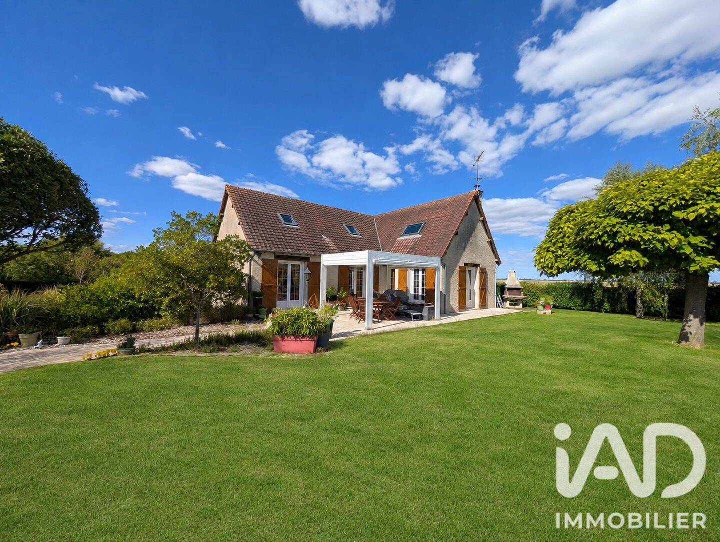 Maison 6 pièces 153 m² · à Villetrun · 153 m² · 290 000 €