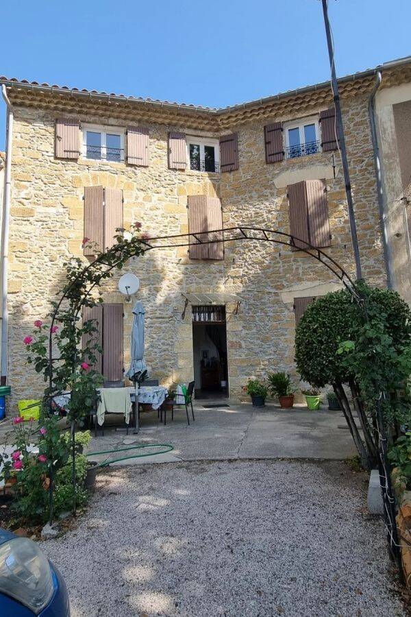 Maison 5 pièces 130 m² · à Sorgues · 130 m² · 200 000 €