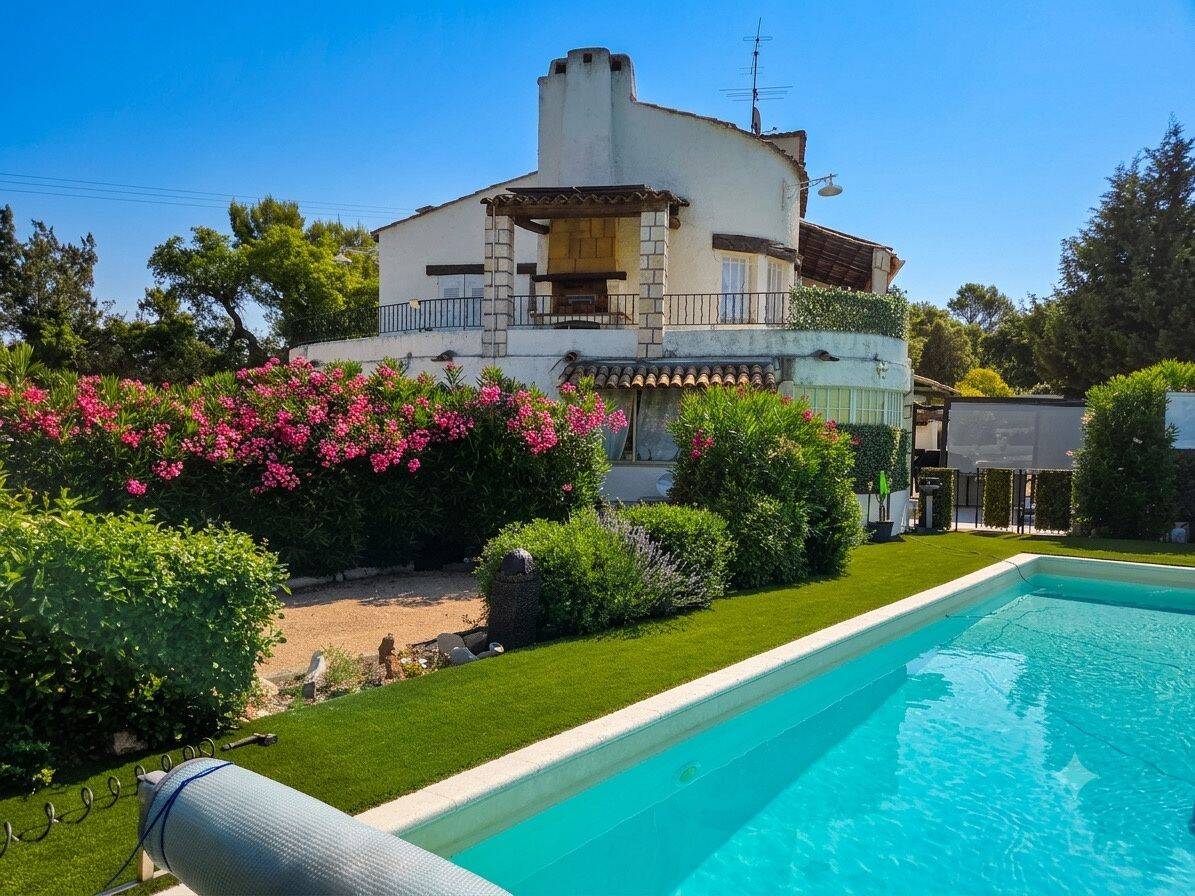 Maison 8 pièces 278 m² · à Vidauban · 278 m² · 695 000 €