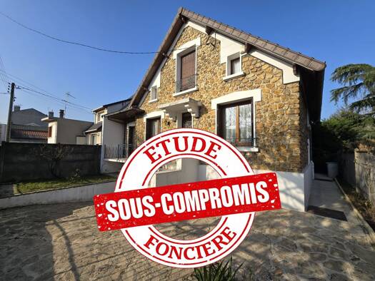 Maison à vendre 389 000 € 6 pièces 3 chambres 136 m² 537 m² de terrain Gutenbert Livry-Gargan 93190