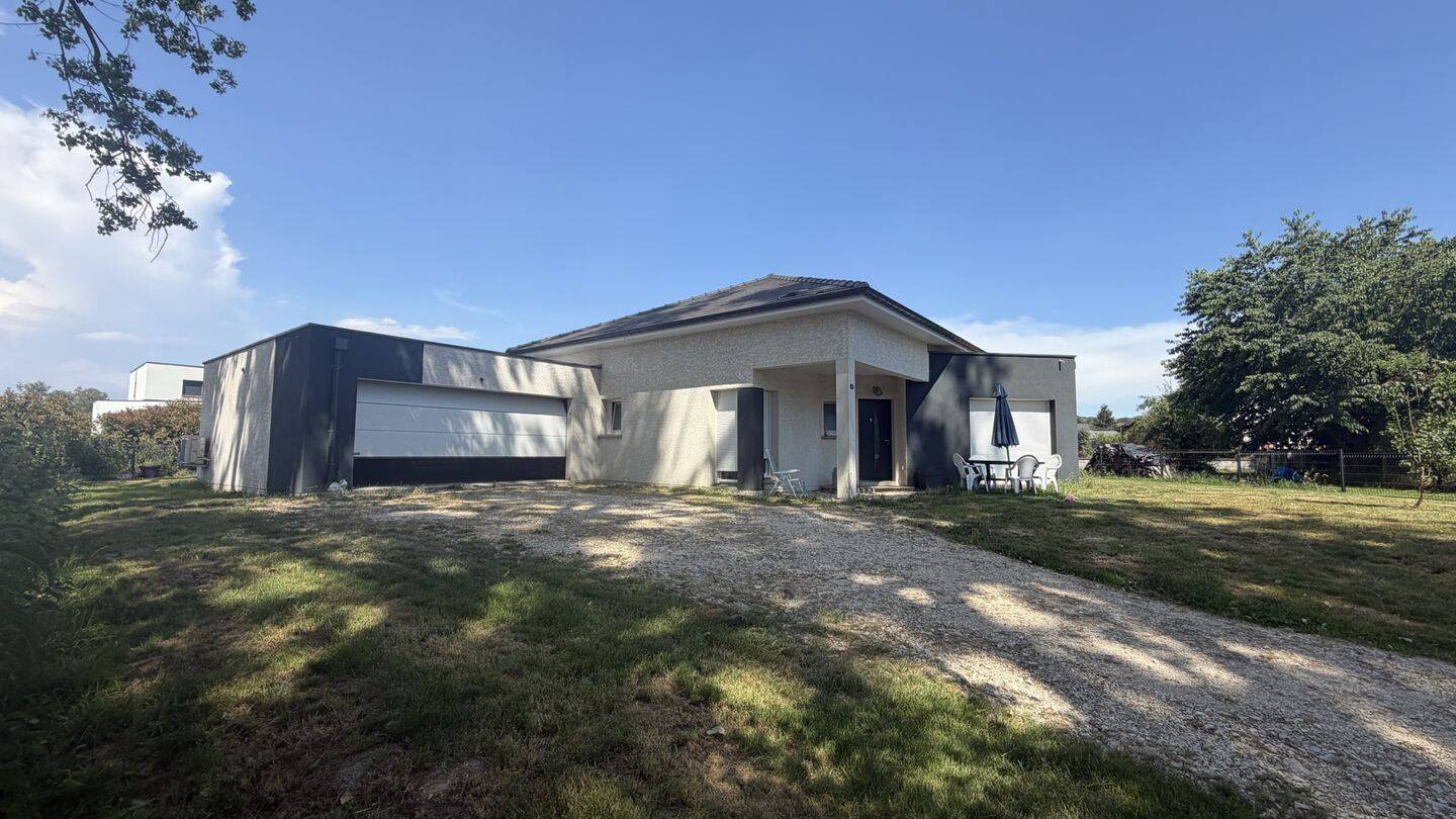 Maison 5 pièces 123 m² · à Joncherey · 123 m² · 331 000 €