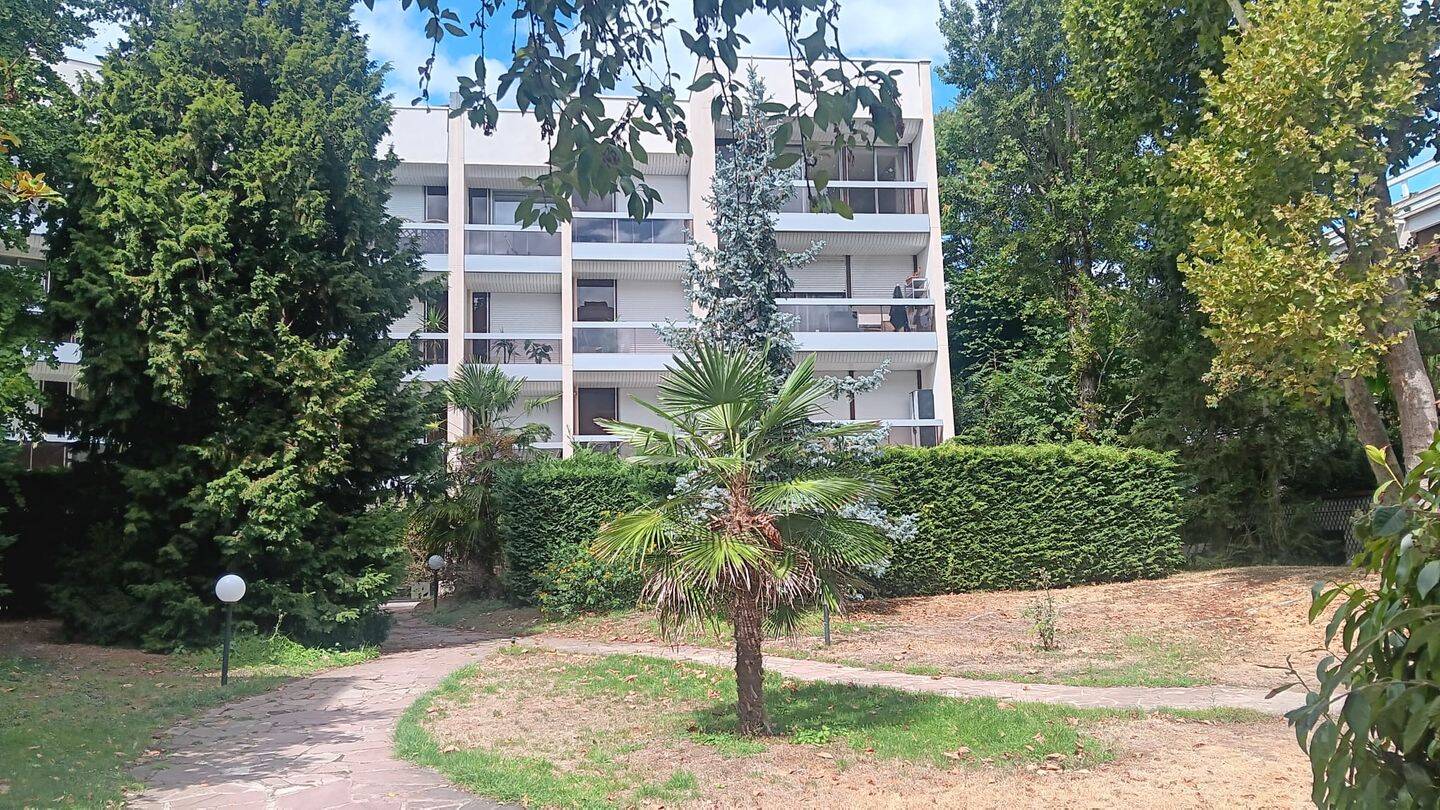Appartement 1 pièce 13 m² · à Boulogne-Billancourt · 12,7 m² · 130 000 €