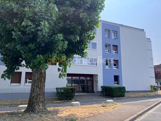 Appartement à vendre 134 000 € 4 pièces 3 chambres 82,4 m² Étage 3/3 Sud Petite Espere Saint-Jean-de-la-Ruelle 45140