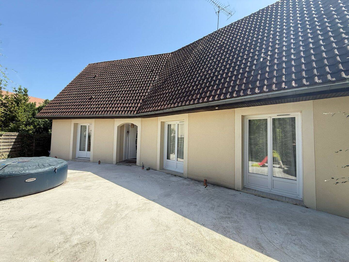 Maison 5 pièces 125 m² · à Brières-les-Scellés · 124,7 m² · 332 000 €