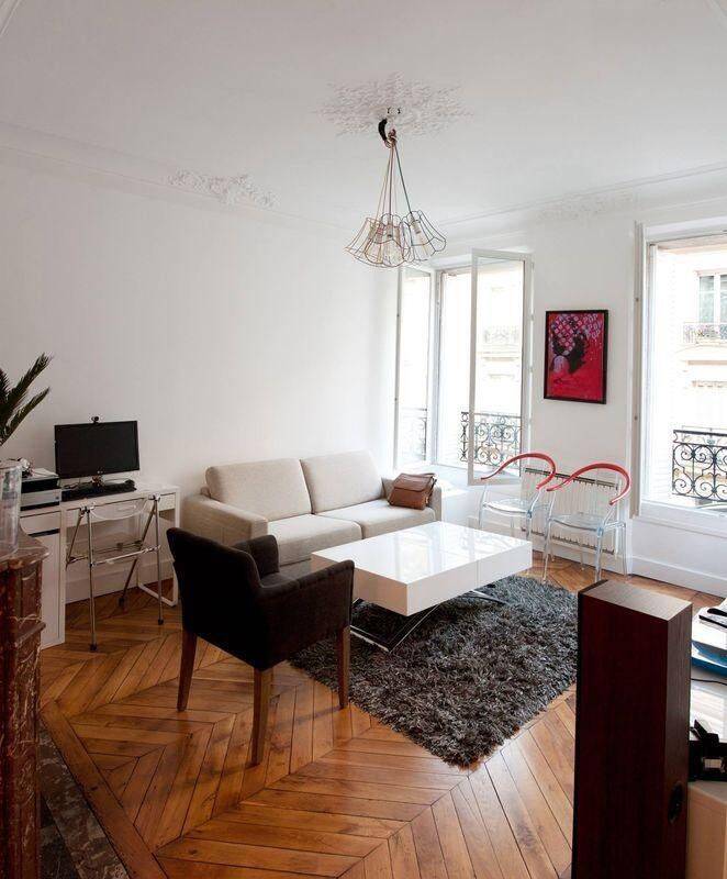 Appartement 2 pièces 43 m² · à Paris 10ème Arrondissement · 43 m² · 1 710 €