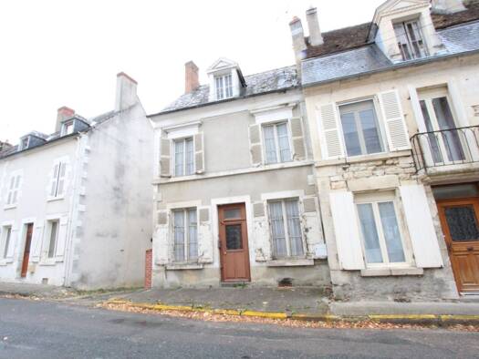 Maison à vendre 33 000 € 3 pièces 2 chambres 100 m² 1 735 m² de terrain Herry 18140