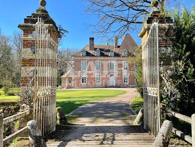Château à vendre 1 180 000 € 14 pièces 8 chambres 609 m² 78 310 m² de terrain Nogent le Rotrou 28400