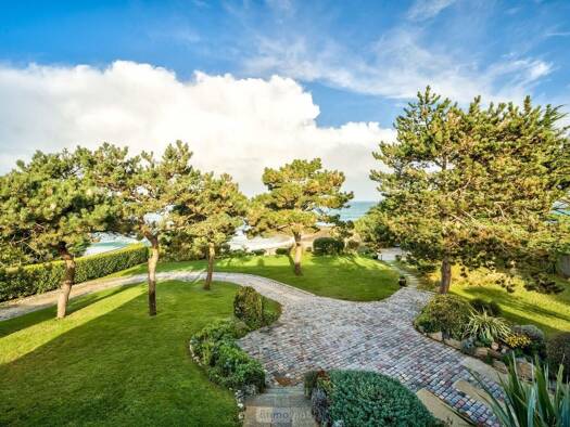 Maison à vendre 3 744 000 € 6 pièces 3 chambres 191 m² 2 431 m² de terrain Saint-Lunaire 35800