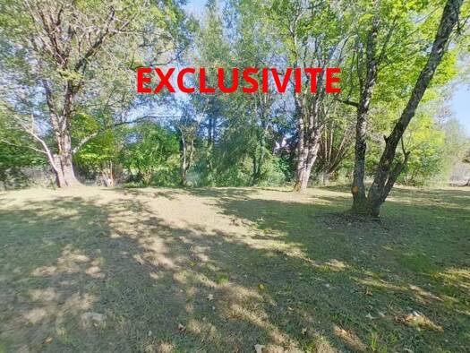 Terrain constructible viabilisé à vendre 100 000 € 1 199 m² de terrain Sirod 39300