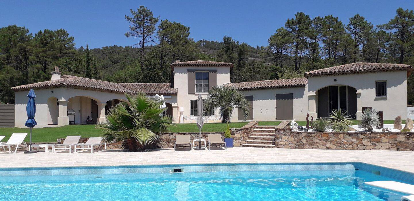 Maison 8 pièces 187 m² · à Le Muy · 186,8 m² · 1 750 000 €