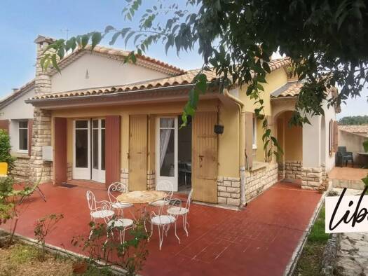 Maison de plain-pied à vendre 229 900 € 6 pièces 3 chambres 189 m² 564 m² de terrain Croupillac-Clavières Alès 30100