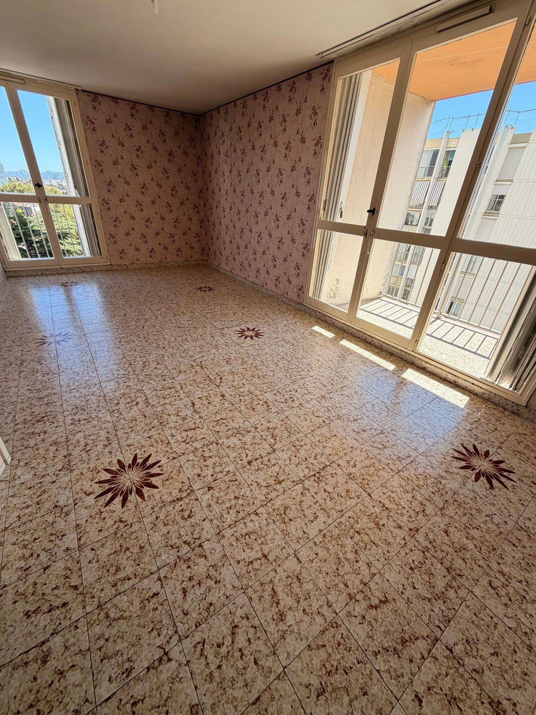 Appartement 4 pièces 77 m² · à Marseille 14ème Arrondissement · 77 m² · 115 000 €