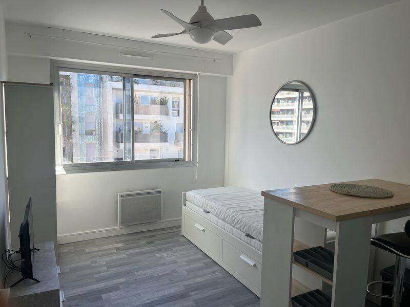 Appartement 1 pièce 17 m² · à Marseille 1er Arrondissement · 17 m² · 625 €