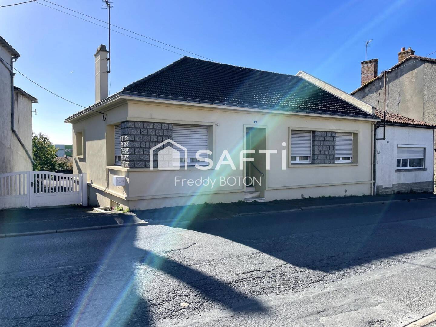 Maison 5 pièces 115 m² · à Moncoutant-sur-Sèvre · 115 m² · 127 000 €