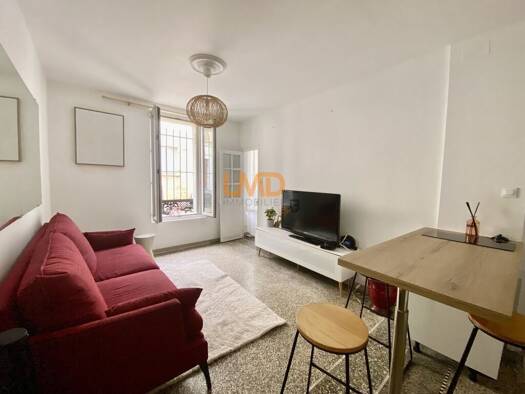 Appartement à vendre 125 000 € 3 pièces 2 chambres 42 m² RDC/1 Esplanade Nîmes 30000
