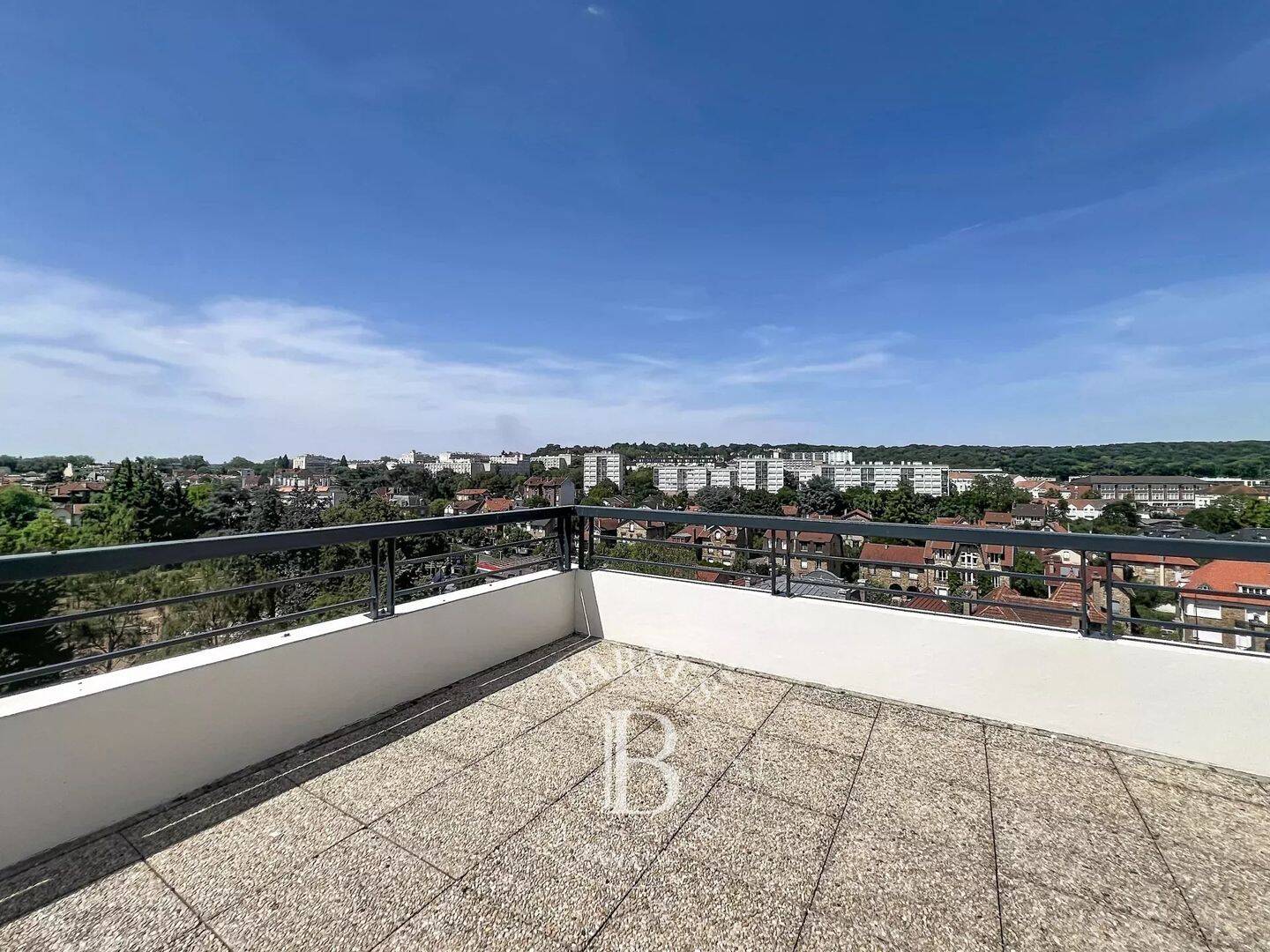 Appartement 4 pièces 86 m² · à Versailles · 85,7 m² · 2 500 €/mois