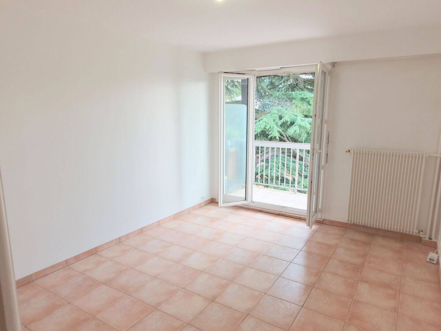 Appartement 1 pièce 23 m² · à Le Raincy · 23 m² · 737 €