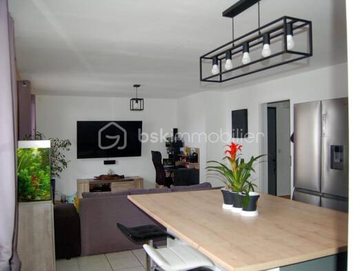 Appartement à vendre 241 500 € 3 pièces 2 chambres 61,2 m² Étage 1/2 Thônes 74230