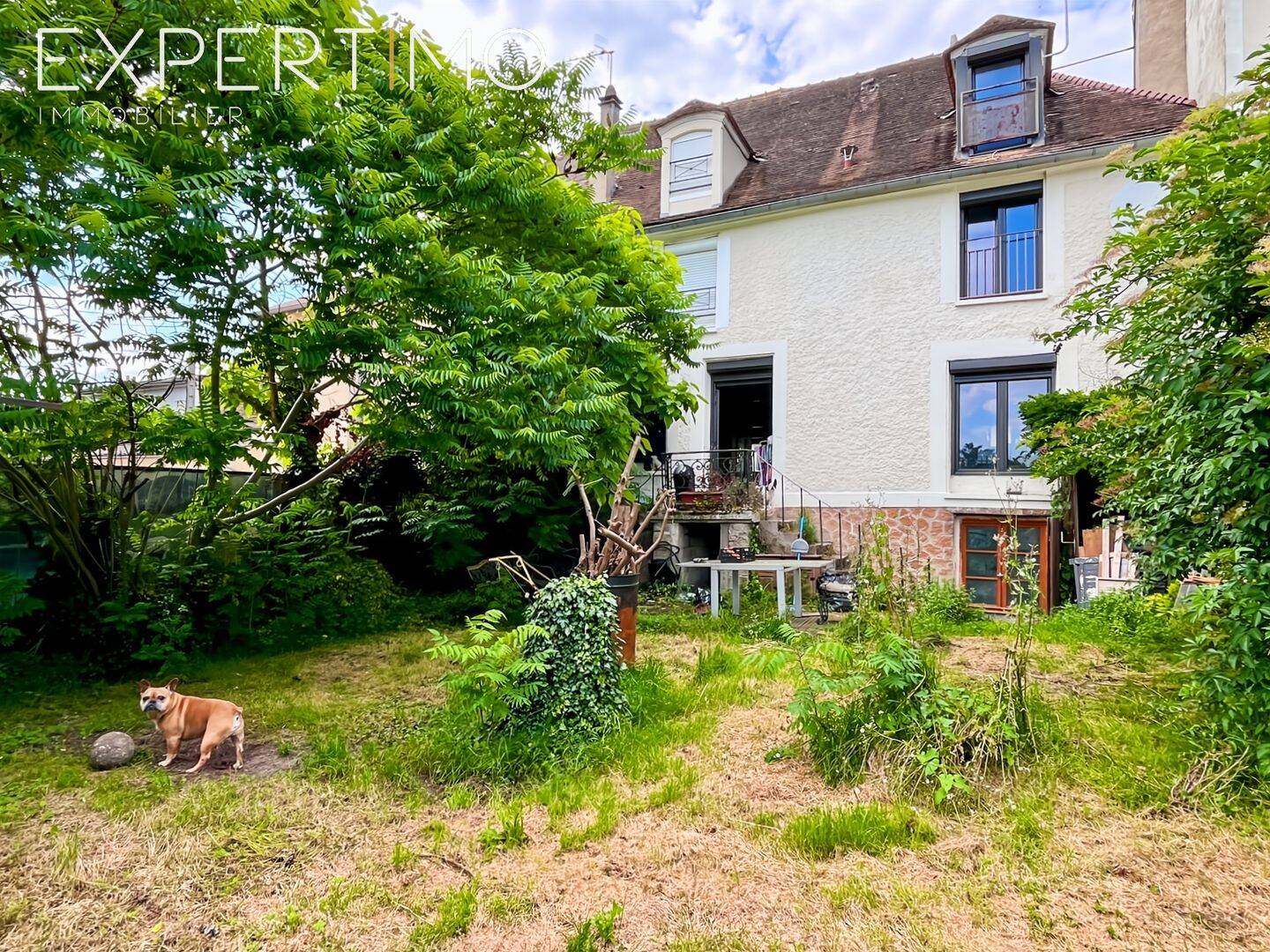 Maison 5 pièces 102 m² · à Breuillet · 102 m² · 220 000 €