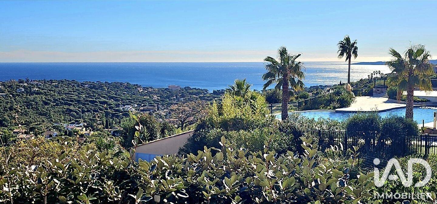 Appartement 2 pièces 40 m² · à Roquebrune-sur-Argens · 40 m² · 299 000 €