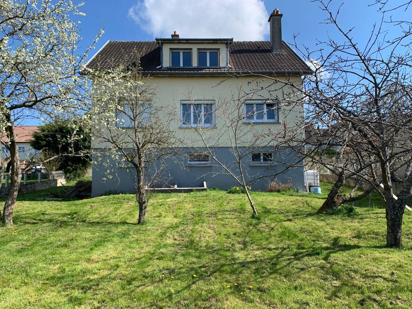 Maison 9 pièces 162 m² · à Montmirail · 162 m² · 300 000 €