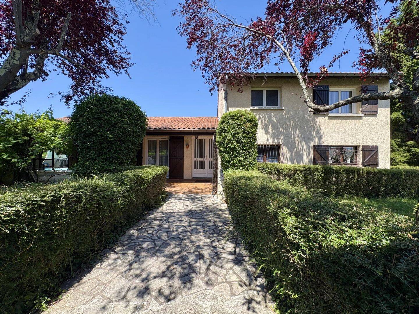 Maison 5 pièces 148 m² · à La Salvetat-Saint-Gilles · 148 m² · 399 000 €