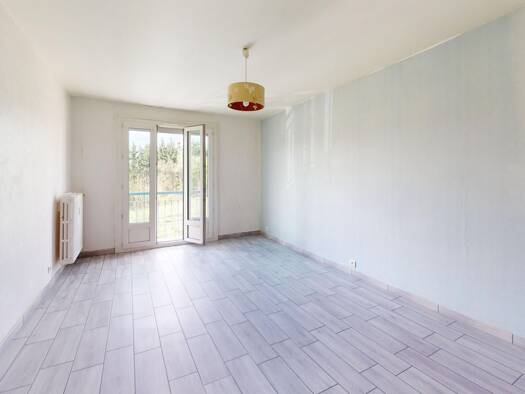 Appartement à vendre 125 000 € 4 pièces 3 chambres 71 m² Étage 1/4 Vaites - Clairs-Soleils - Vareilles Besançon 25000