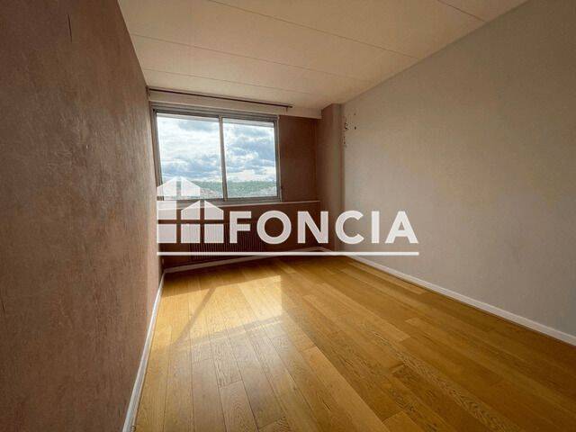 Appartement 3 pièces 68 m² · à Vandœuvre-lès-Nancy · 67,6 m² · 743 €/mois